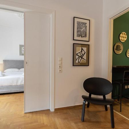 Spacious High-Ceiling 2-Bedroom By Acropolis Museum Афіни Екстер'єр фото