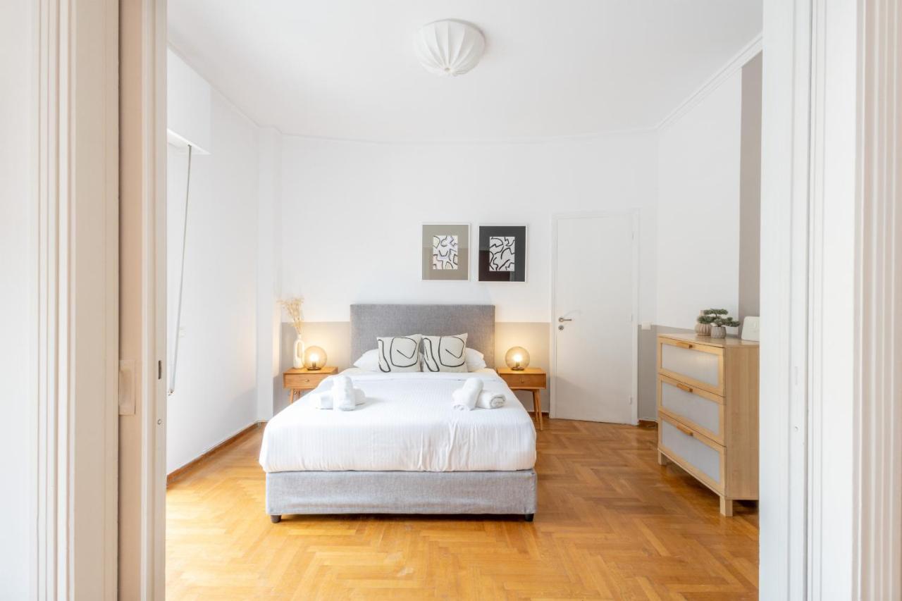 Spacious High-Ceiling 2-Bedroom By Acropolis Museum Афіни Екстер'єр фото